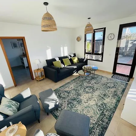 Private Luxury In Playa Blanca, Lanzarote Villa
